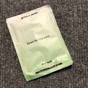 NEW! Grace & Stella foot mask